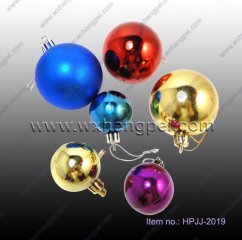 Plastic Cheap Colorful Christmas Decoration Ball (HPJJ-2019)