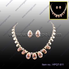 Golden Diamond Custome Jewelry Set(HPQT-811)